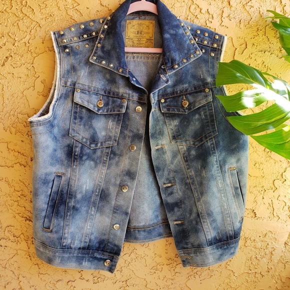 Bare Fox Jackets & Blazers - Bare Fox Vintage acid washed distressed denim vest